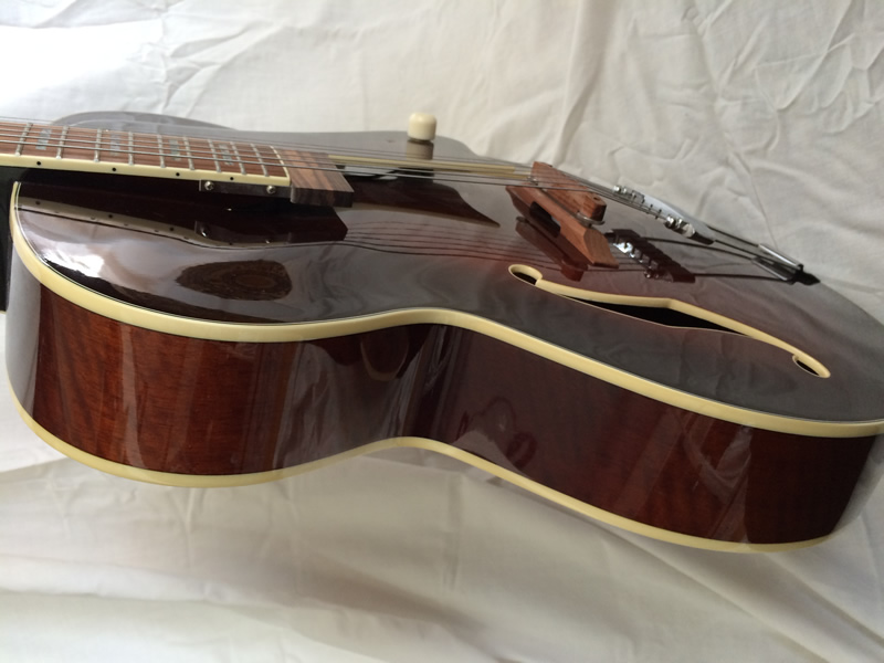 Ibanez AF84 DVS-12-01, puoliakustinen kitara. 